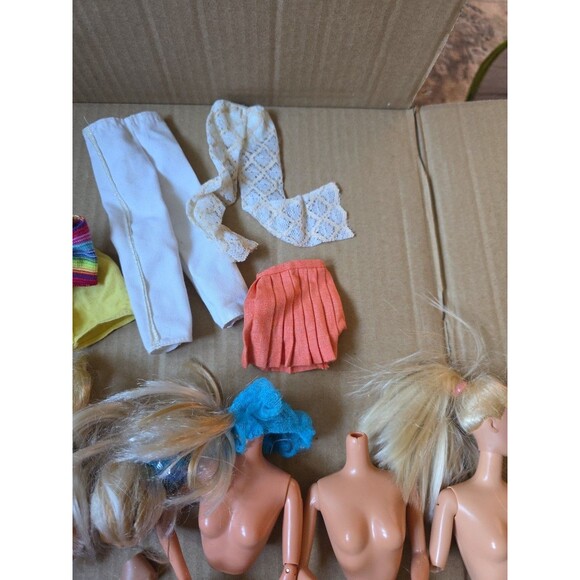 Vintage Barbie Doll Lot, Bodies, Heads, Clothes and Accessories - Picture 6 of 6
